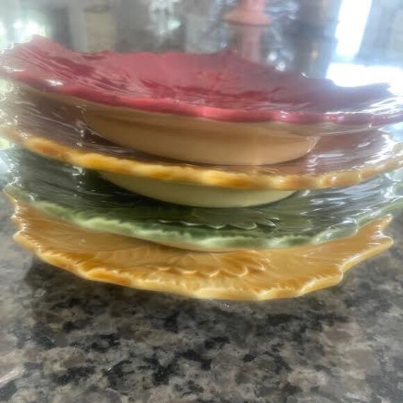 Williams Sonoma Set of 4 Leaf Plates Made in Italy - Picture 12 of 13